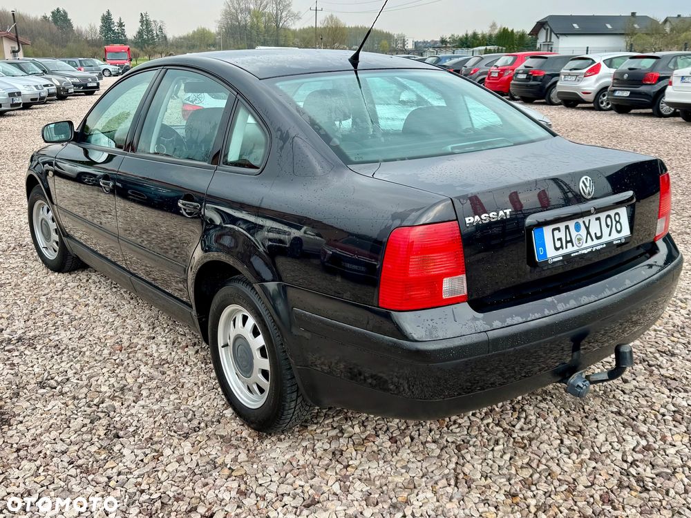 Volkswagen Passat 1.6 - 5