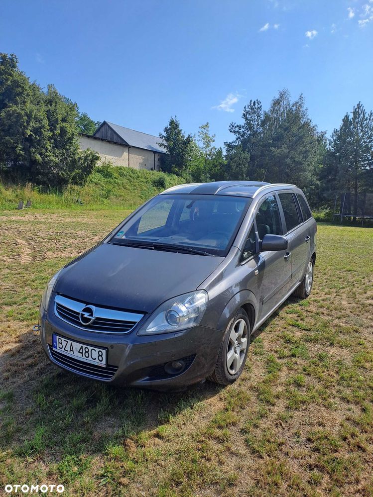 Opel Zafira - 2