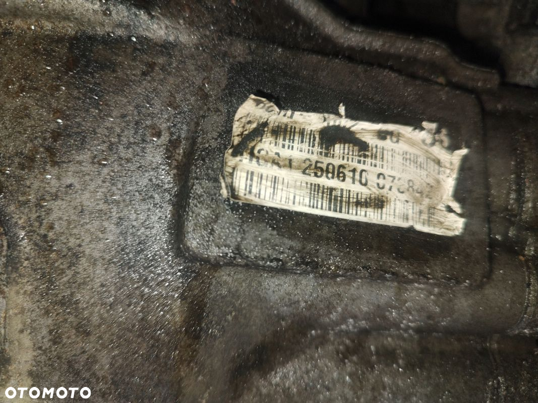 FORD TRANSIT MK7 2,2 SKRZYNIA BIEGÓW 8C1R-7F096-BF - 2