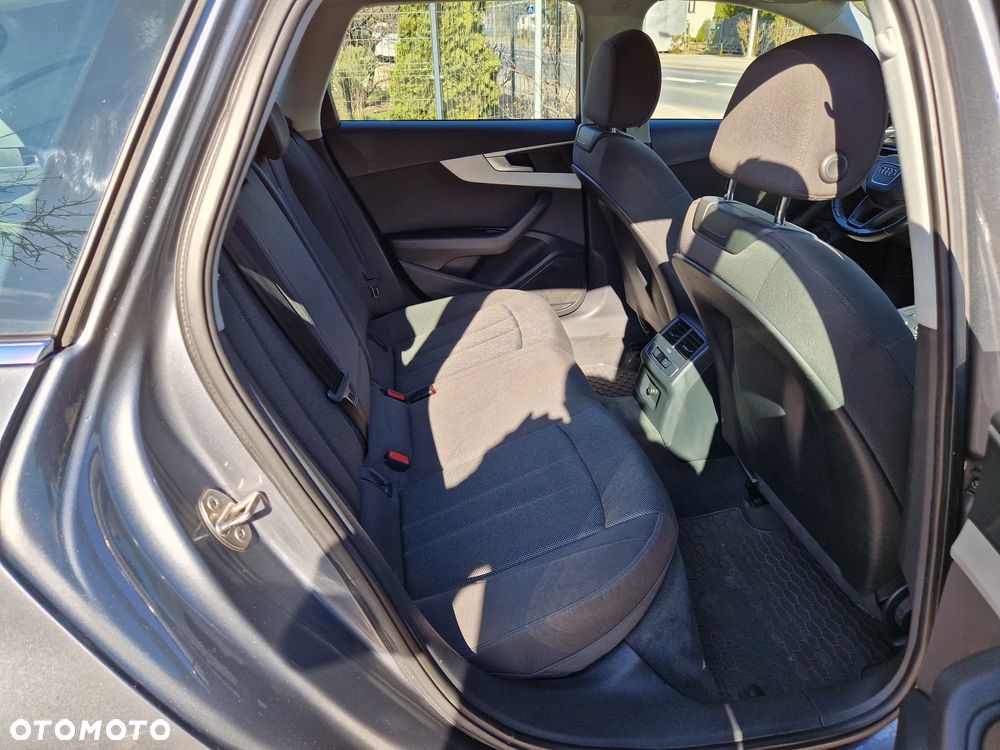 Audi A4 Avant 2.0 TDI design - 13