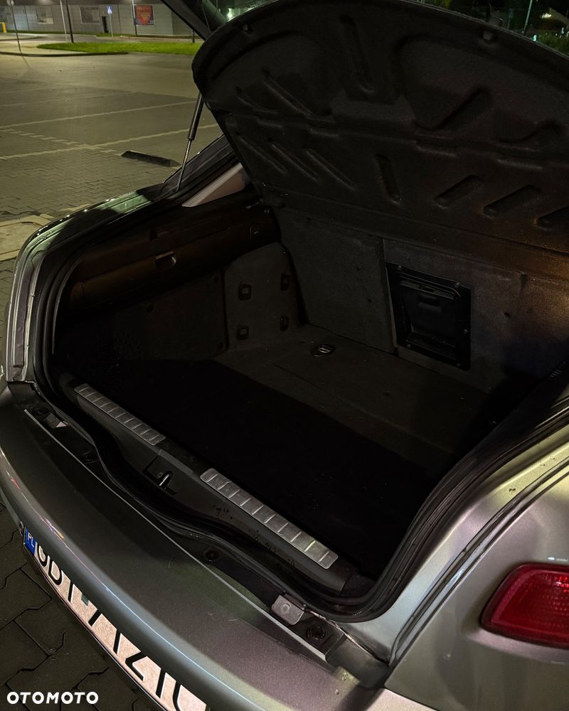 Alfa Romeo GT 1.9JTD 16V Black Line - 28