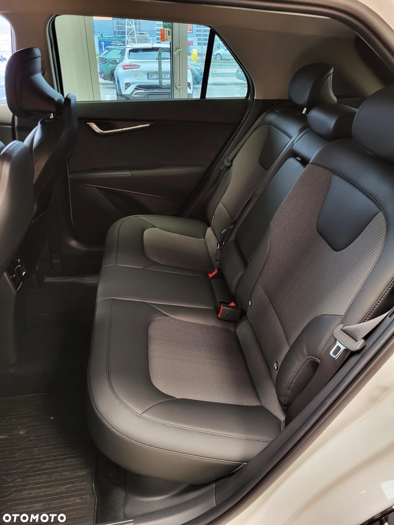 Kia Niro 1.6 GDI Hybrid L - 10