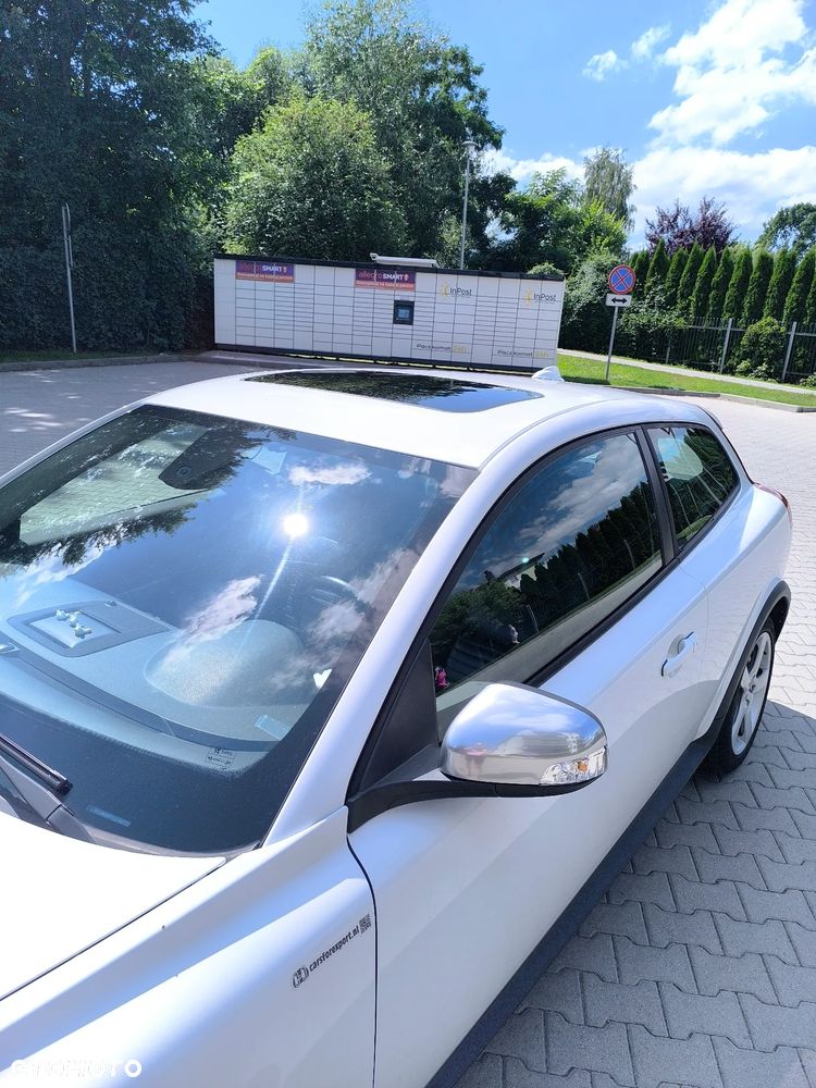 Volvo C30 D2 DRIVe R-Design Start-Stop - 3