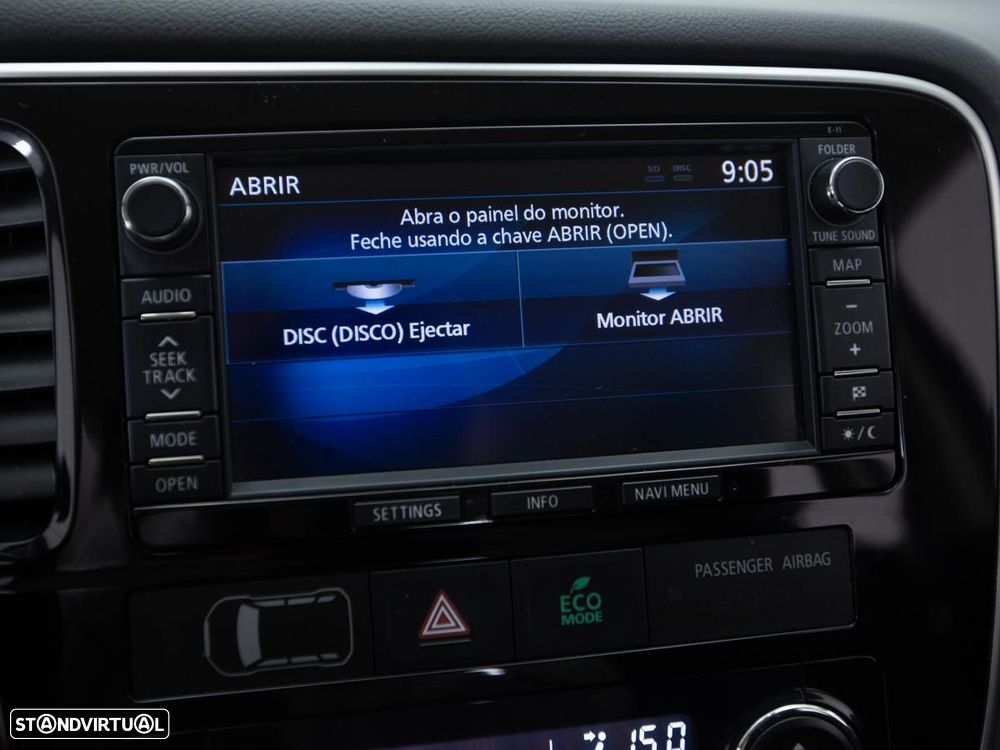 Mitsubishi Outlander - 27