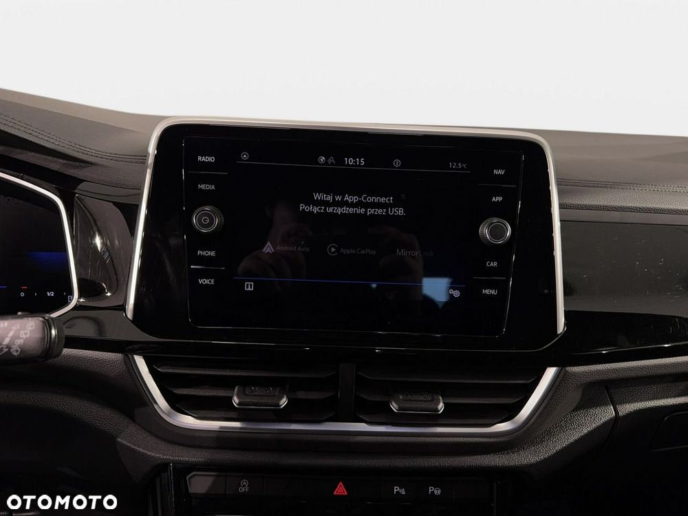 Volkswagen T-Roc - 22