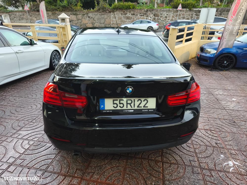 BMW 320 d Aut. Blue Performance Sport Line - 9