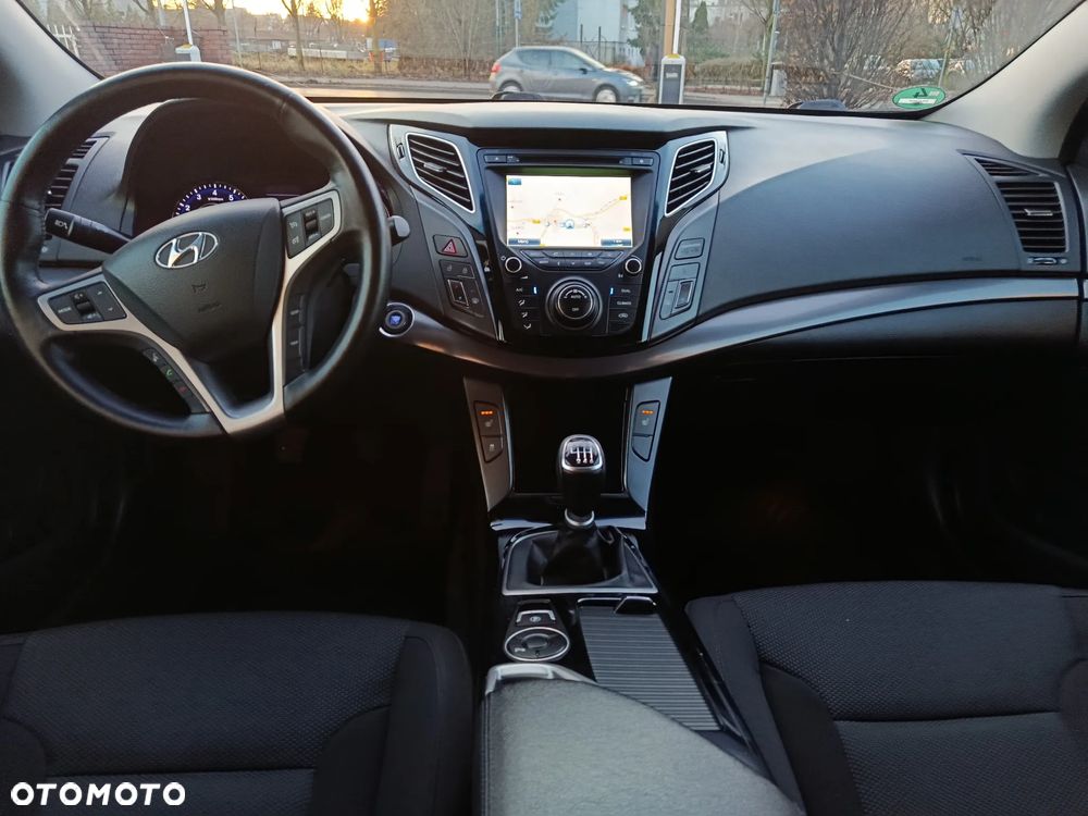 Hyundai i40 Kombi 2.0 Family - 26