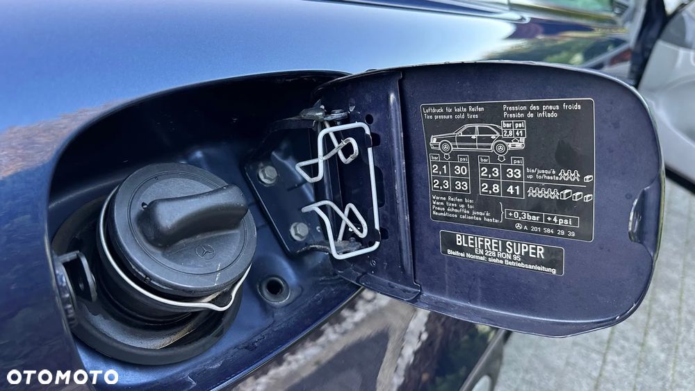 Mercedes-Benz CLK - 19