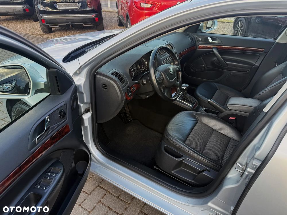 Skoda Octavia 1.6 TDI DPF DSG Elegance - 7