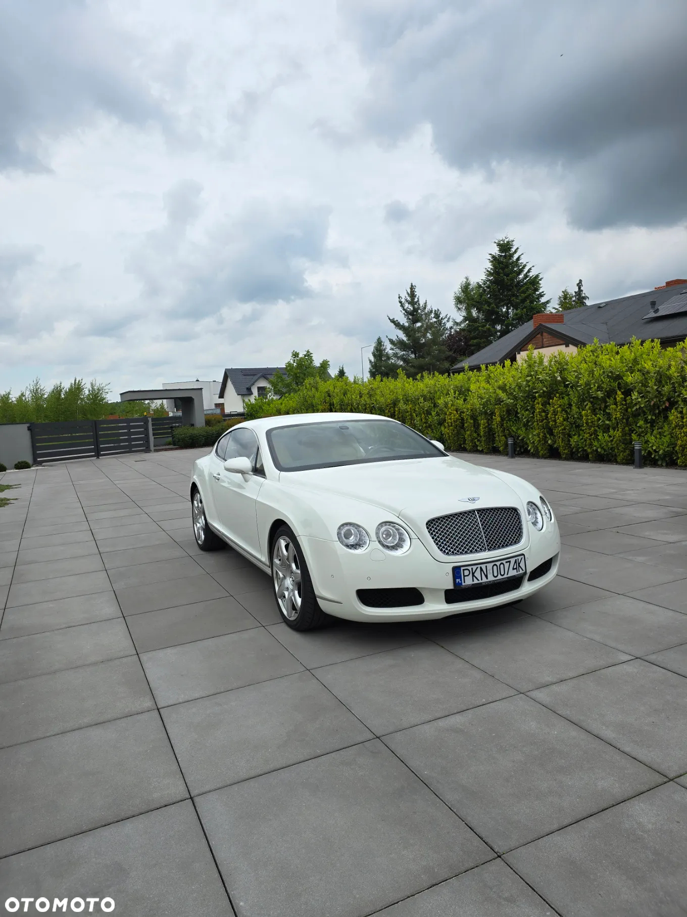Bentley Continental GT Standard - 8