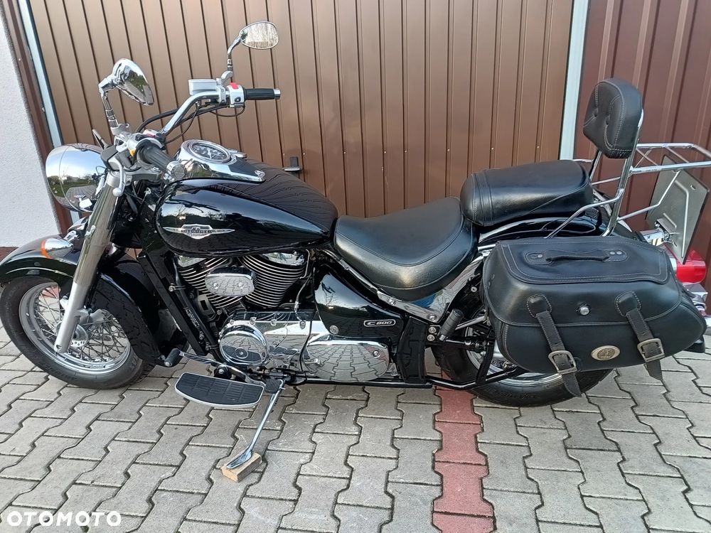 Suzuki Intruder - 23