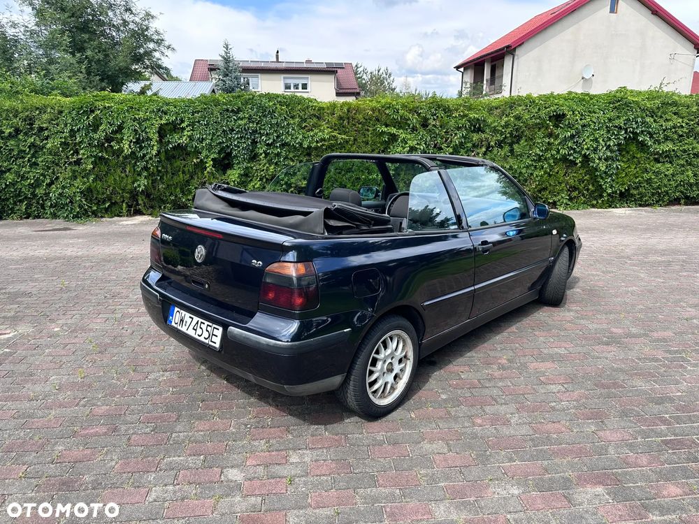 Volkswagen Golf - 11