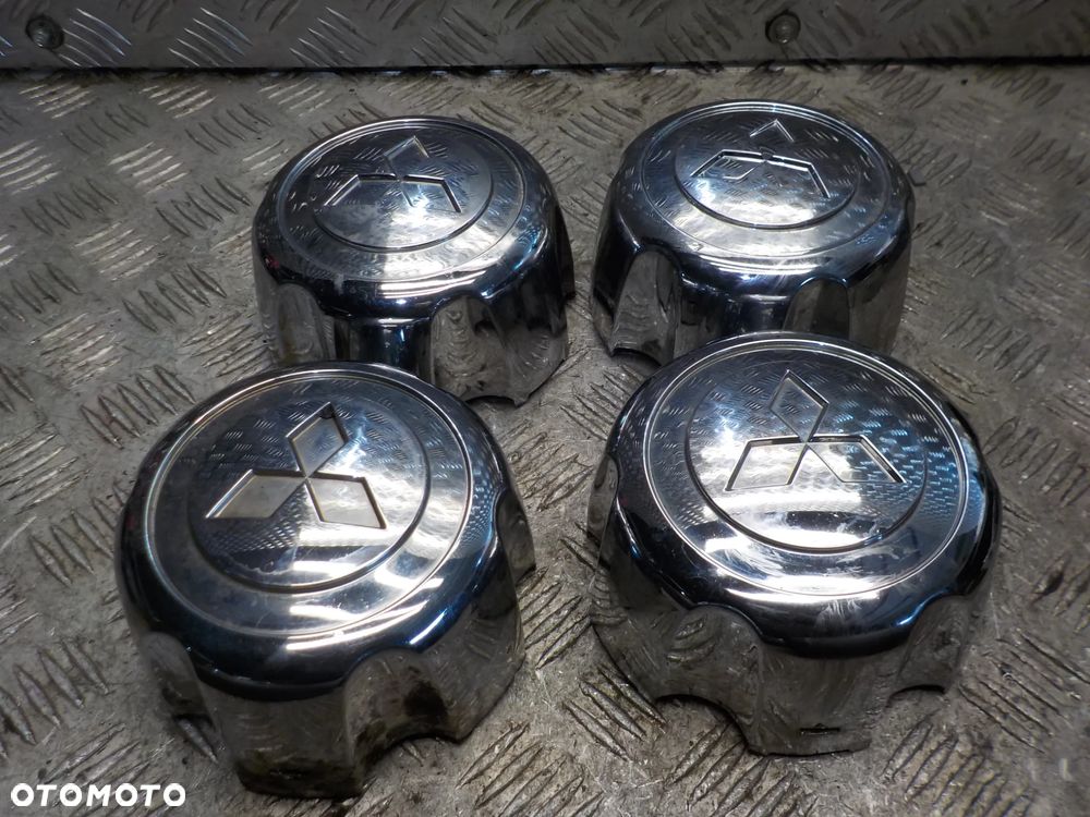 MITUBISHI PAJERO SPORT 4X DEKIEL DEKIELEK ORYGINAŁ - 1