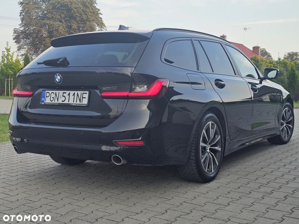 BMW Seria 3 318d Sport Line - 4