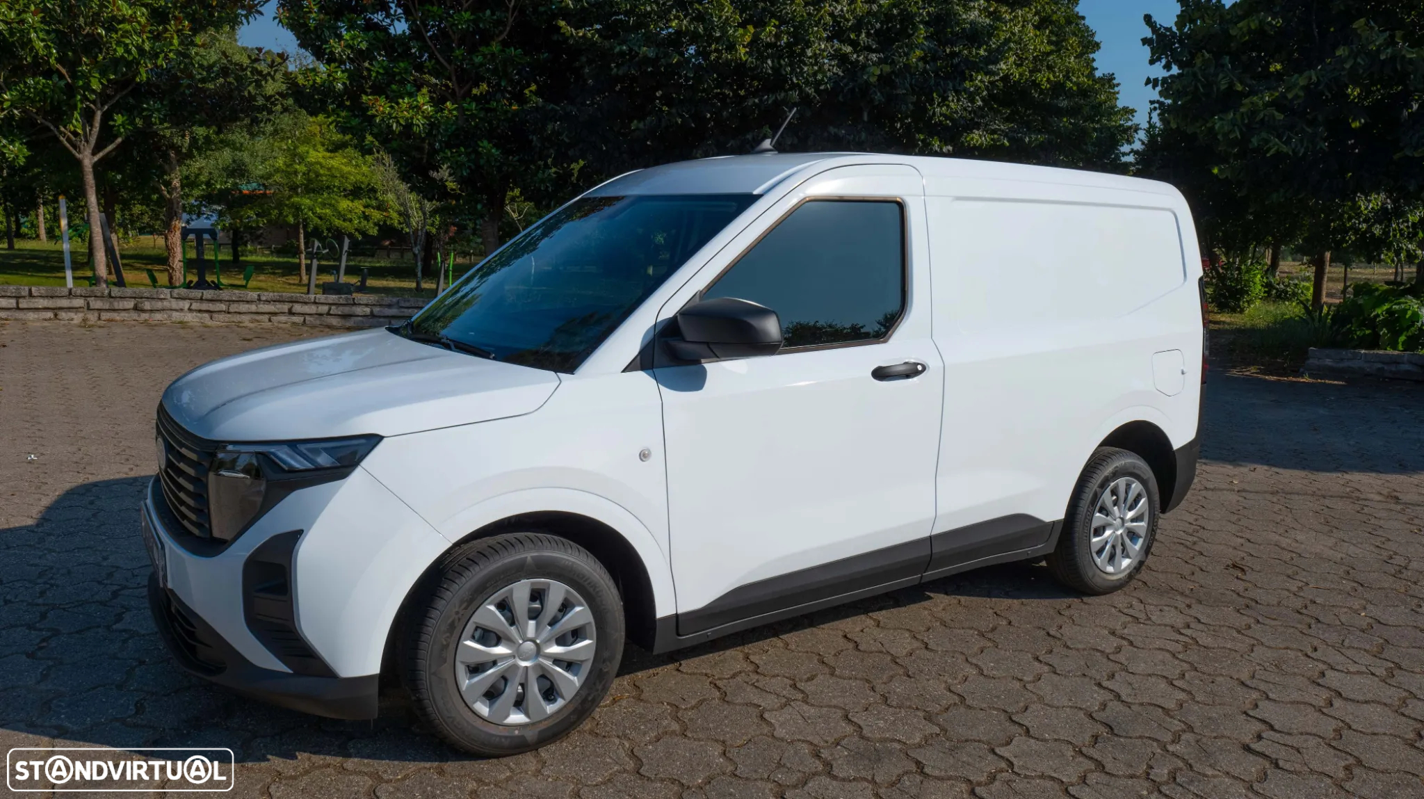 Ford Courier Van N1 1.5 EcoBlue 100cv Euro 6.2 Trend Plus 5 portas - 36