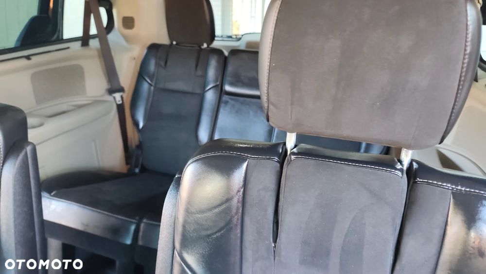 Lancia Voyager 2.8 Multijet 16v Platinum - 12