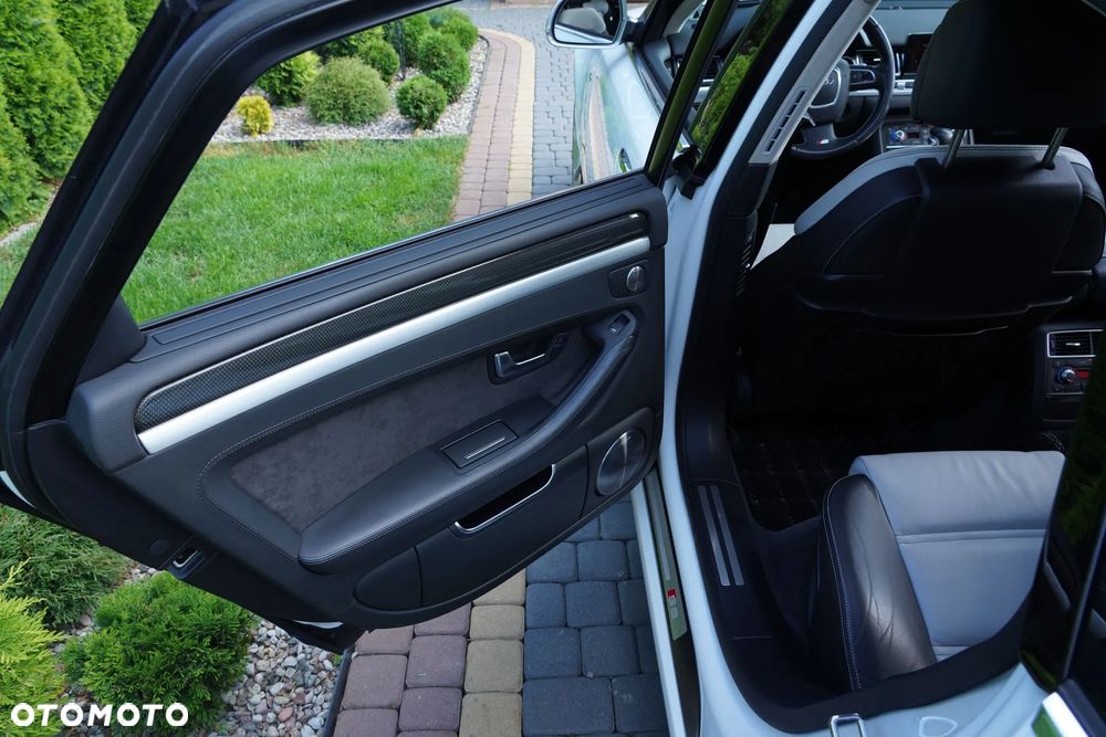 Audi S8 5.2 FSI Quattro - 26