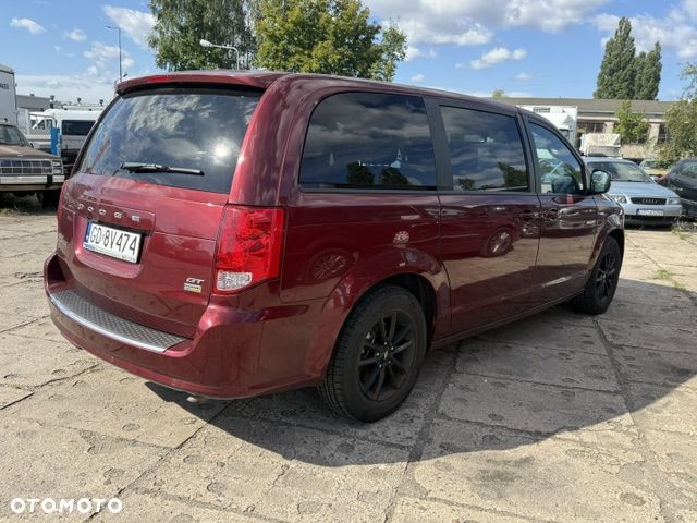 Dodge Grand Caravan 3.6 R/T - 5