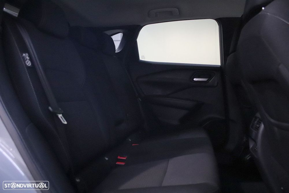 Nissan Qashqai 1.3 DIG-T N-Connecta Xtronic - 25