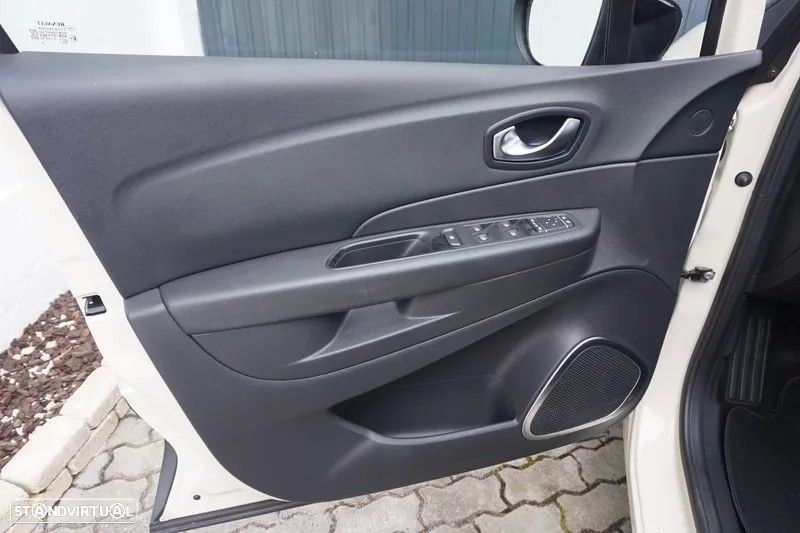 Renault Captur 1.2 TCe Exclusive - 9