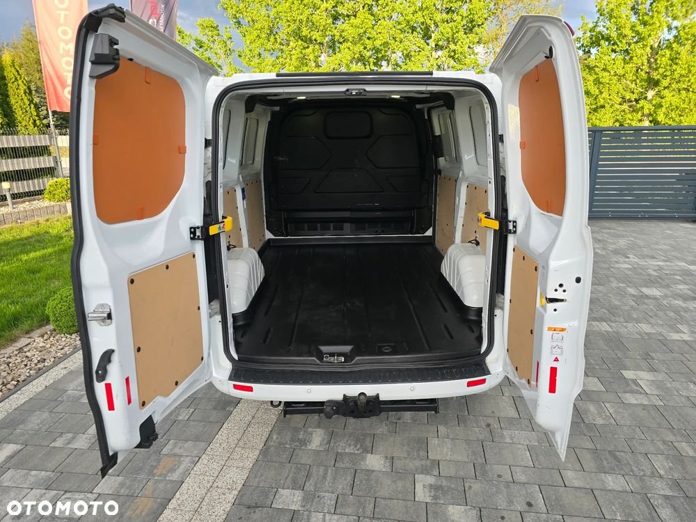 Ford TRANSIT CUSTOM - 11