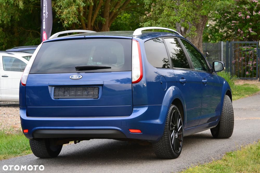 Ford Focus 1.6 16V Titanium - 8
