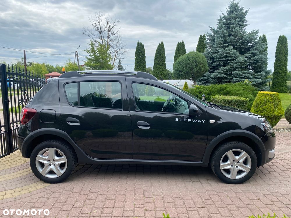 Dacia Sandero 0.9 TCe SL Celebration S&S - 8