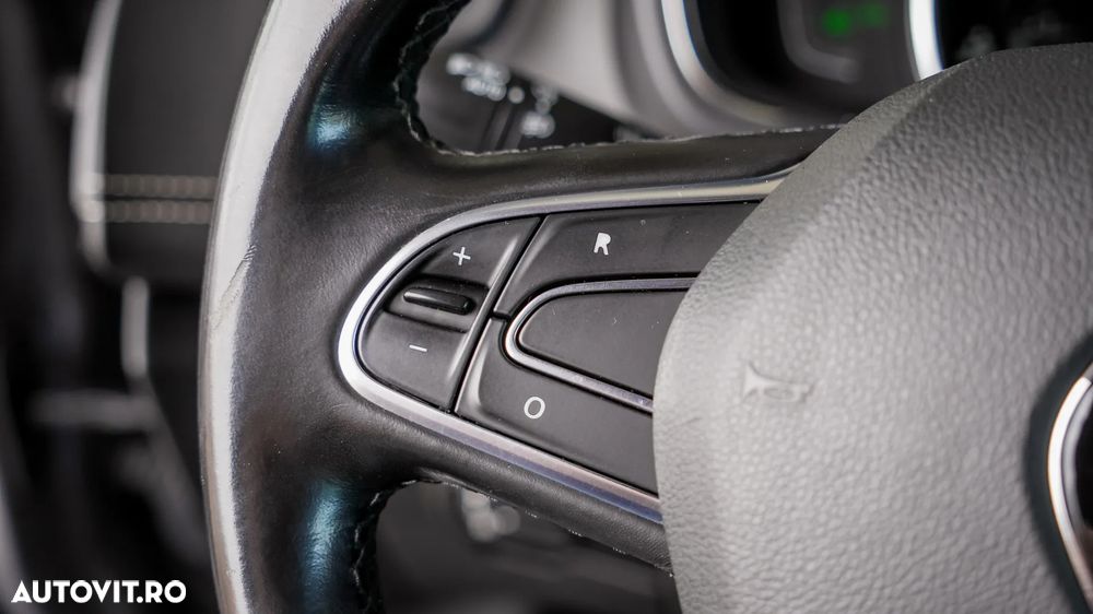 Renault Grand Scenic TCe 140 GPF EDC BLACK EDITION - 20
