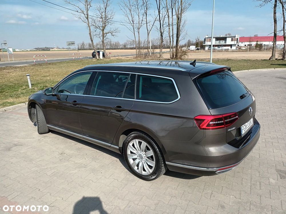 Volkswagen Passat 2.0 TDI Bi-Turbo BMT 4Mot Highline DSG - 4