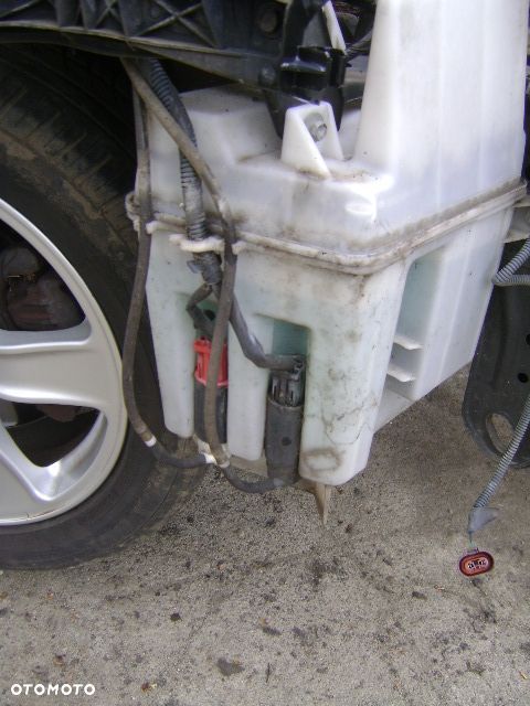 POMPKA SPRYSKIWACZA TOYOTA COROLLA E12 - 1