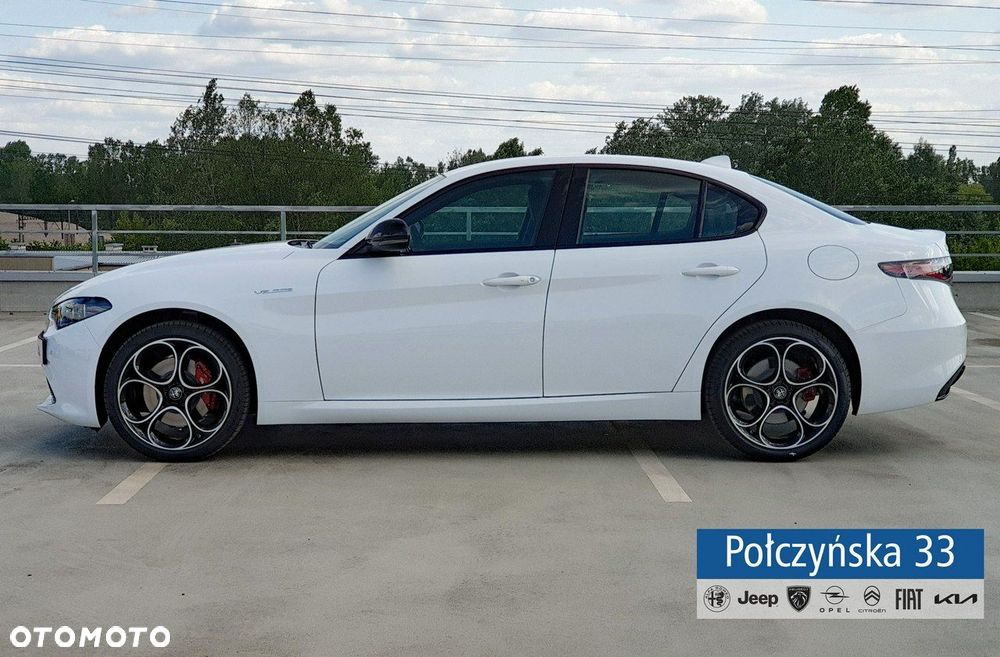 Alfa Romeo Giulia - 10