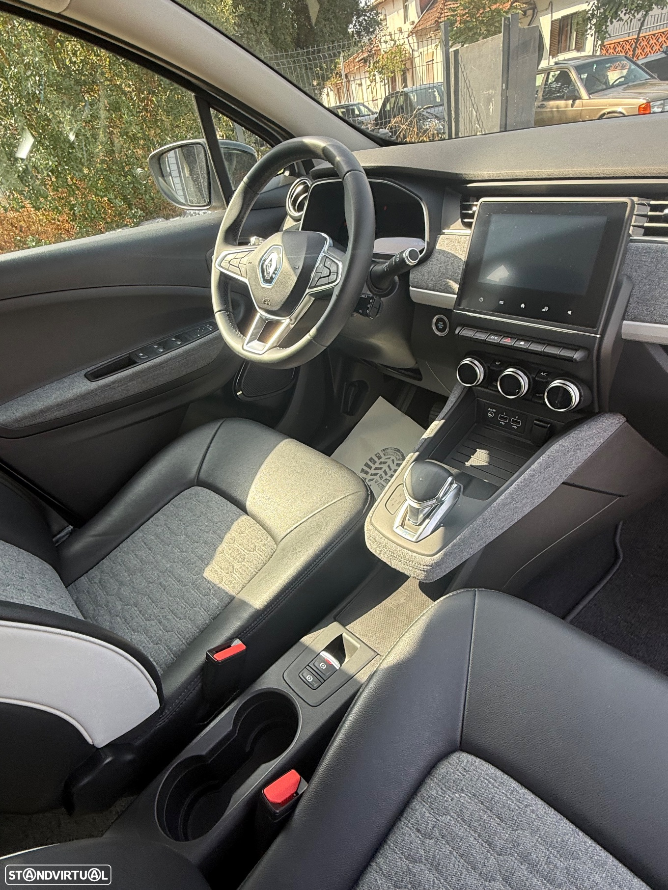 Renault Zoe (c/ Bateria) Limited 50 - 9