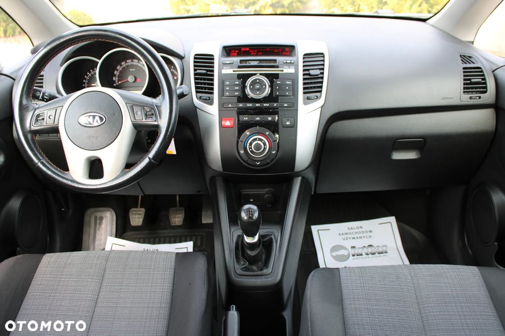 Kia Venga 1.4 CVVT Vision - 25