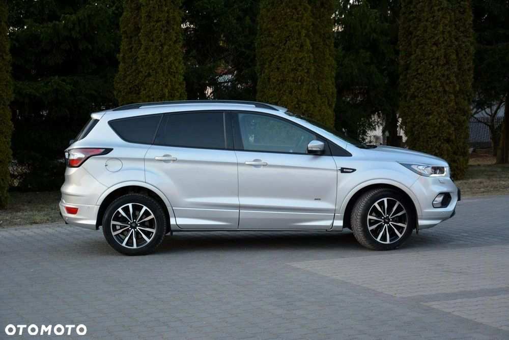 Ford Kuga 2.0 TDCi AWD ST-Line - 11