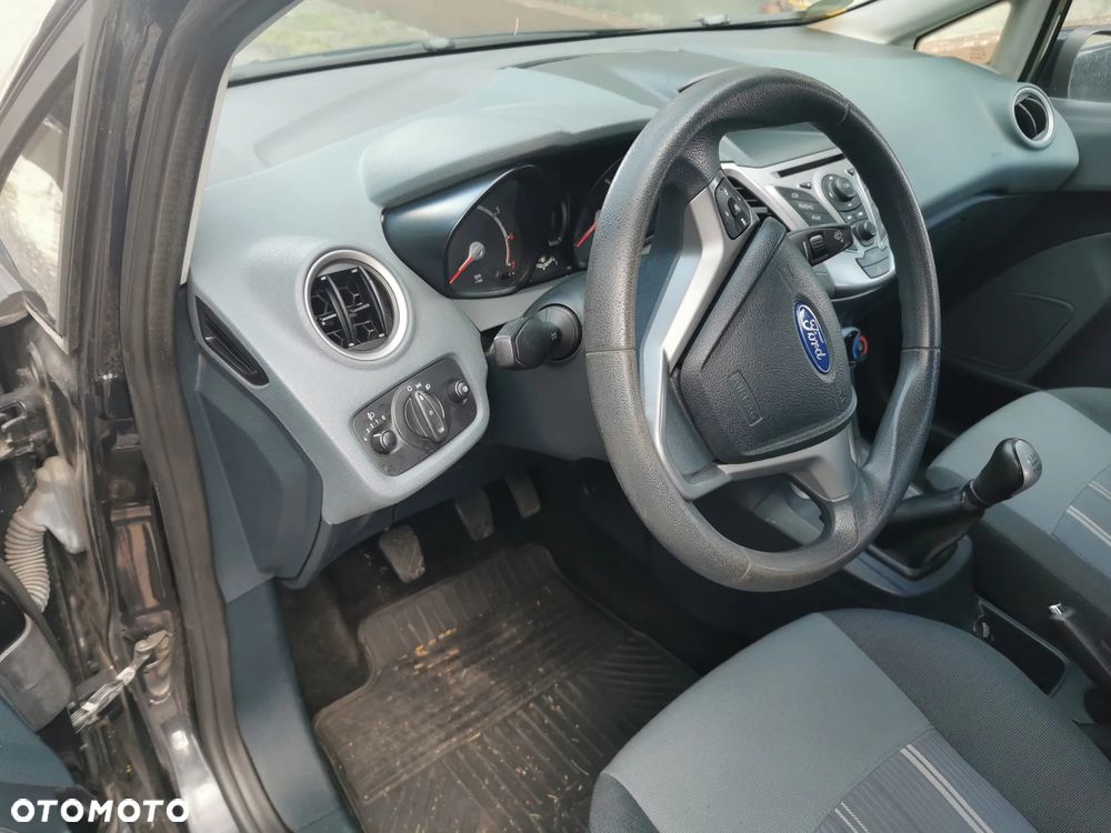 Ford Fiesta 1.25 Trend - 10