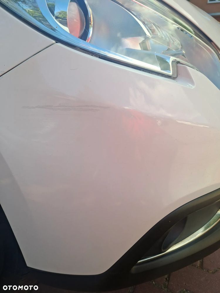 Peugeot 2008 - 8