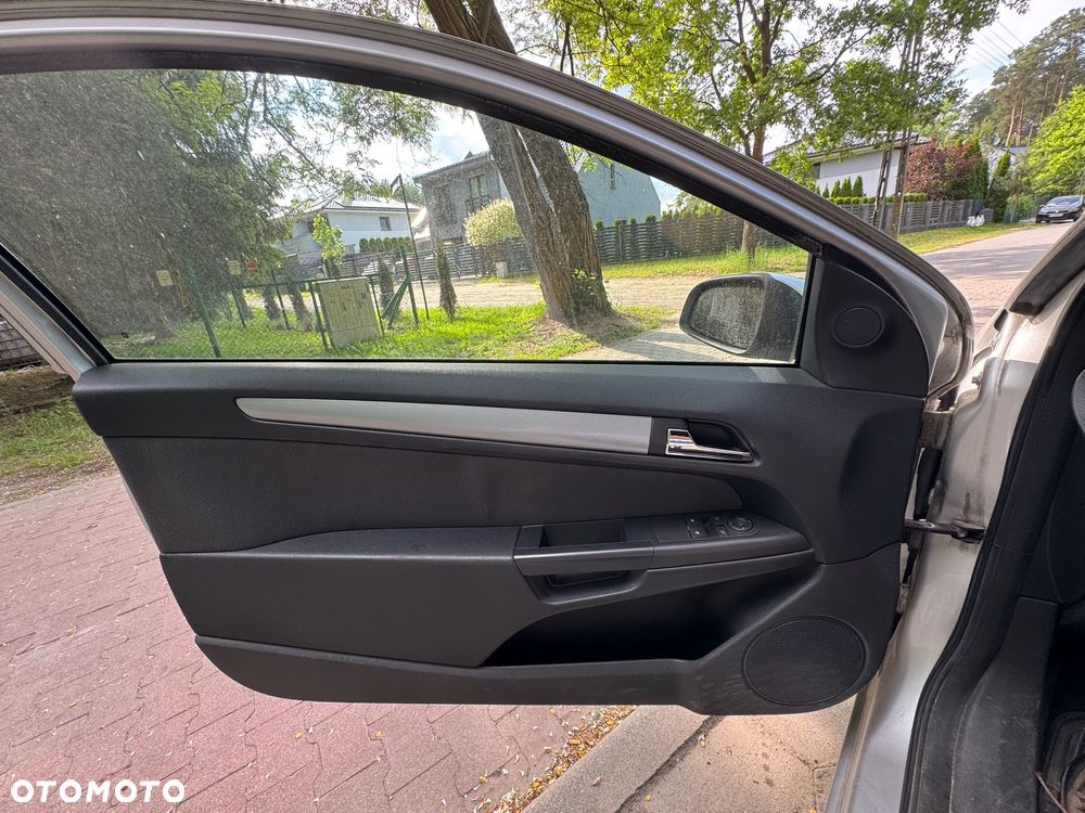 Opel Astra 1.8 Sport - 10