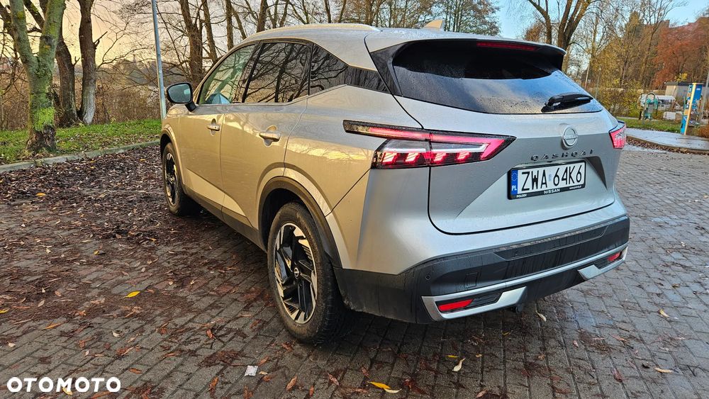 Nissan Qashqai 1.3 DIG-T MHEV N-Connecta Xtronic - 4