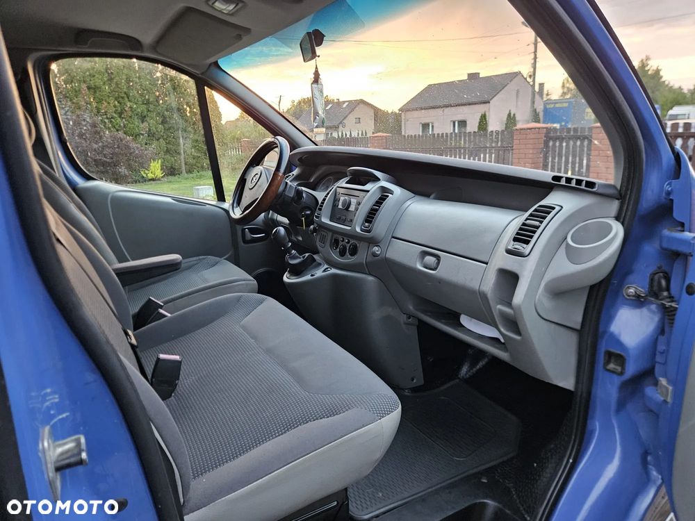 Opel Vivaro L2H1 2.9t - 8