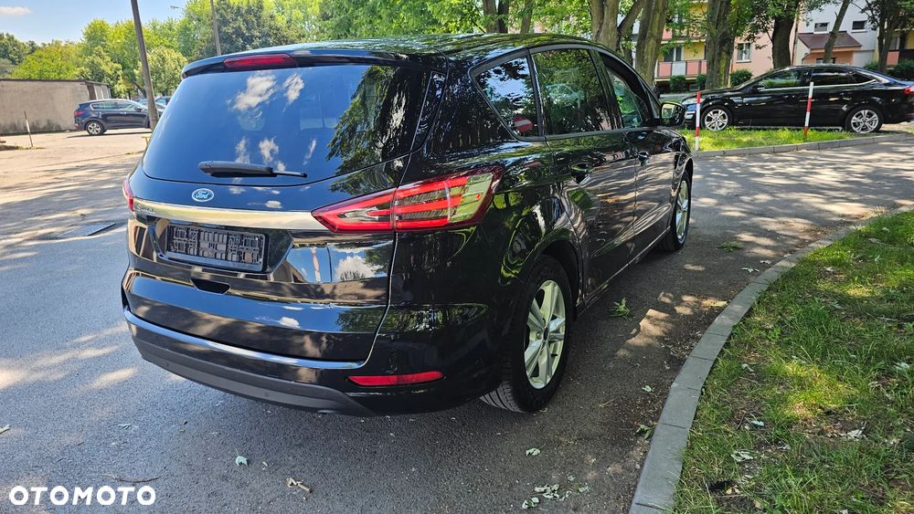 Ford S-Max - 26