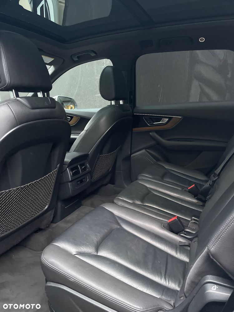 Audi Q7 - 13