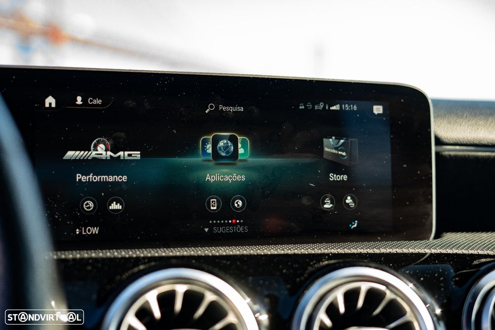 Mercedes-Benz A 35 AMG 4Matic - 23