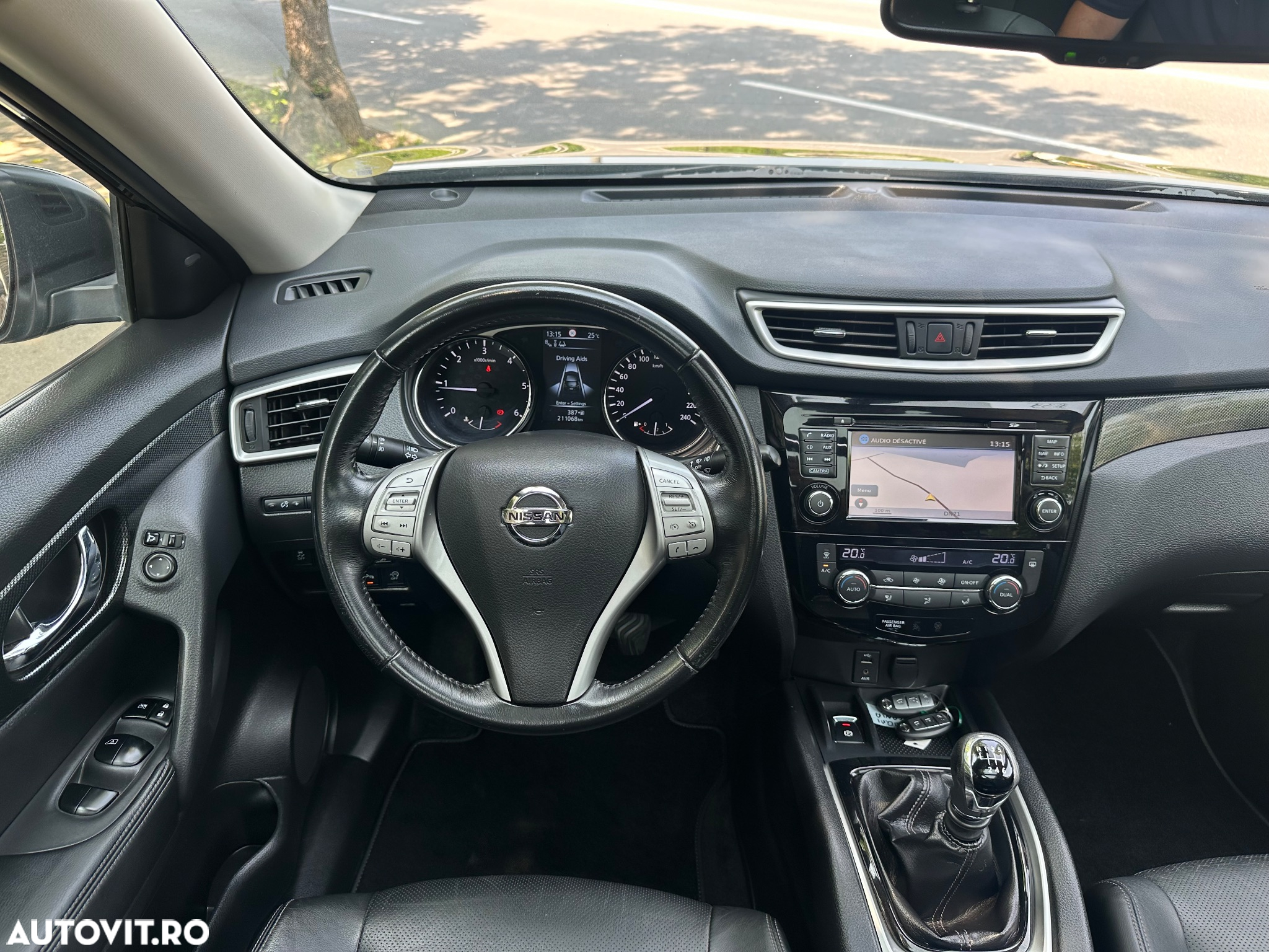 Nissan X-Trail 1.6 dCi ALL-MODE 4x4i Tekna - 10