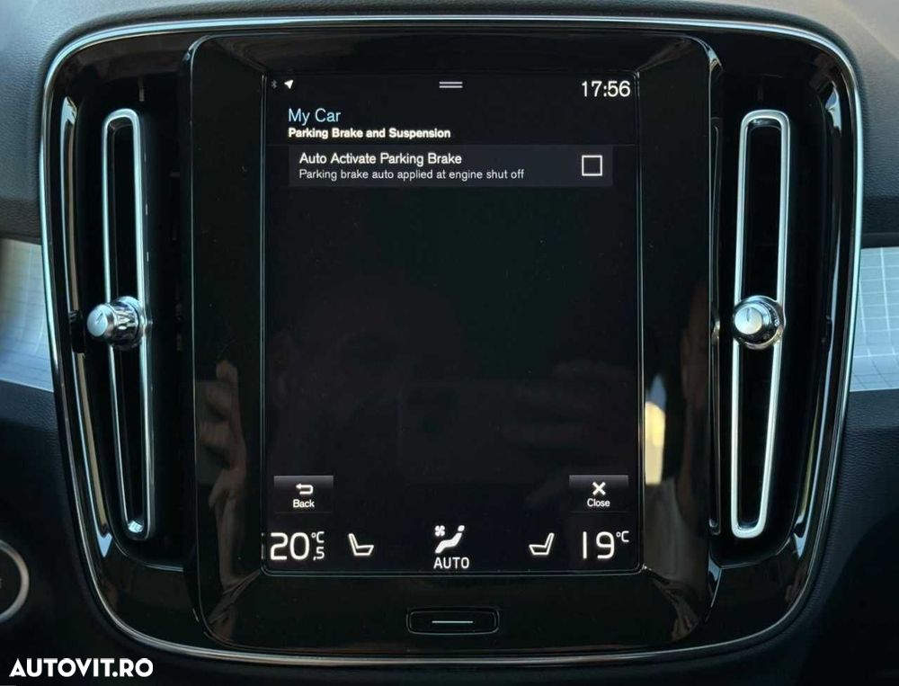 Volvo XC 40 Recharge T4 Twin Engine AT7 Inscription Expression - 40