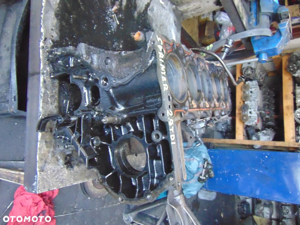 Blok silnika mercedes Sprinter 2,9 TDI - 8