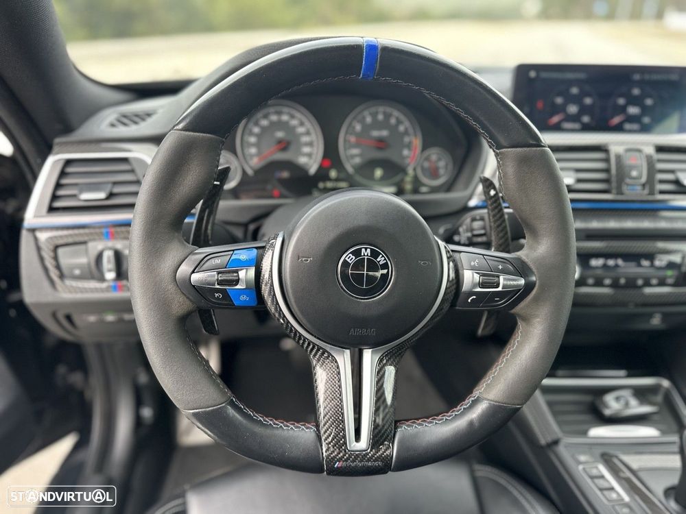 BMW M4 Coupe DKG Competition - 32