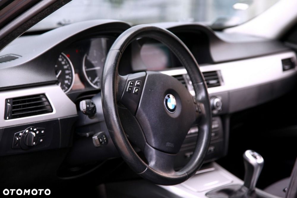 BMW Seria 3 - 13