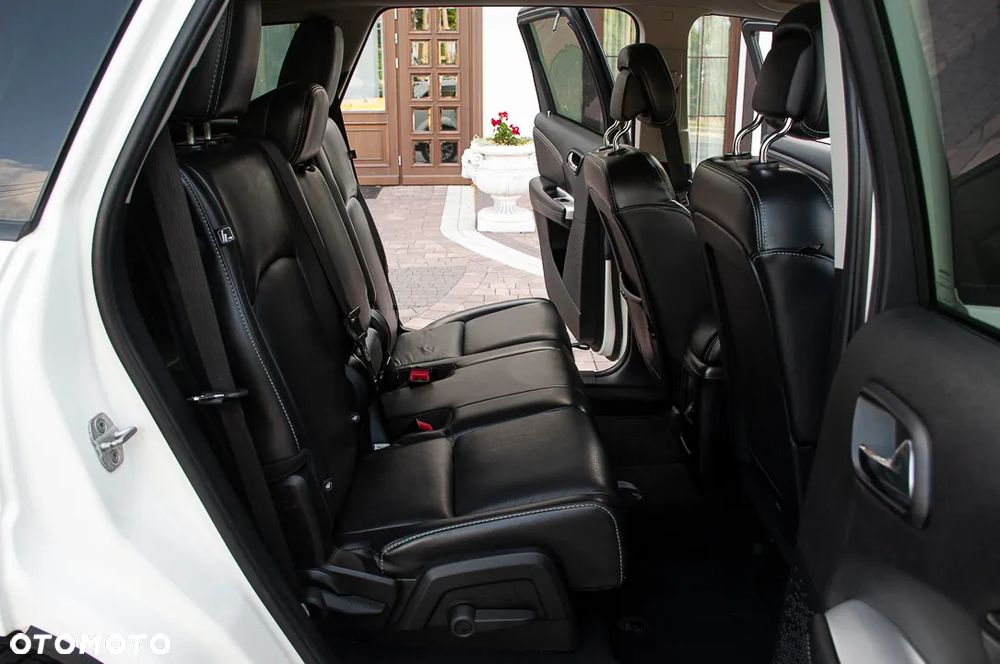 Fiat Freemont 2.0 Multijet 16V DPF Automatik Allrad Lounge - 24