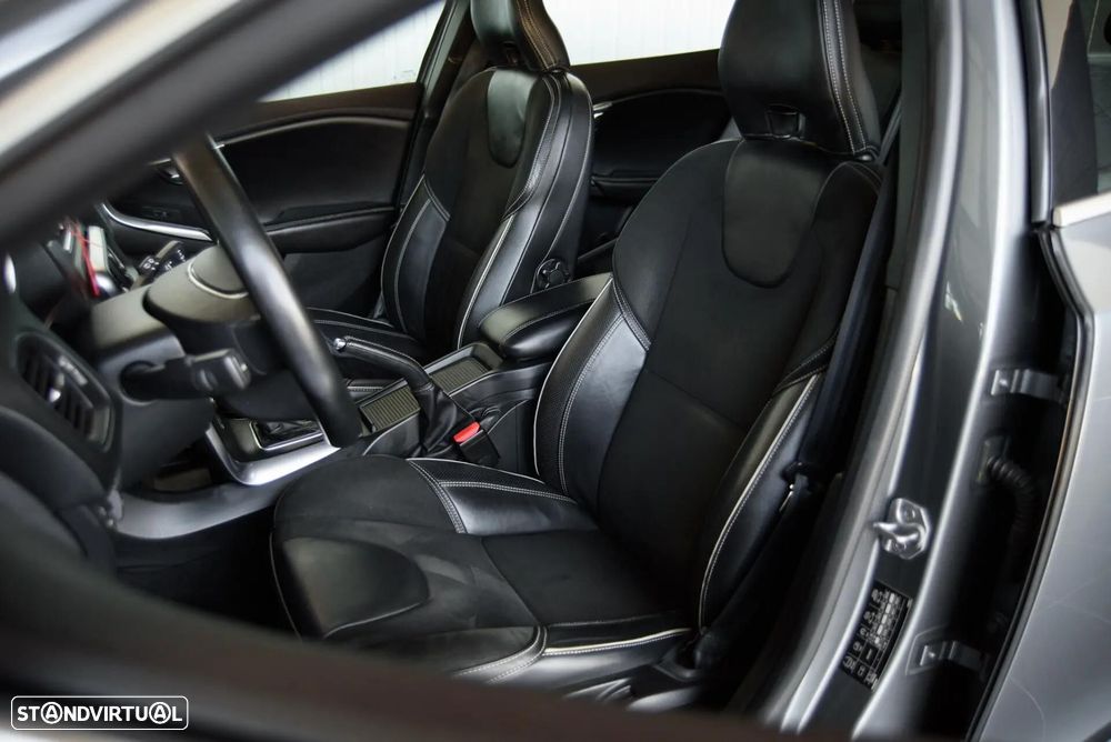 Volvo V40 1.5 T3 Sport Edition R Geartronic - 28