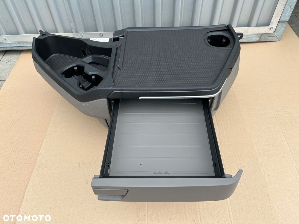 Konsola elementy konsoli Scania R S półka schowek NGS NGR NTG - 3